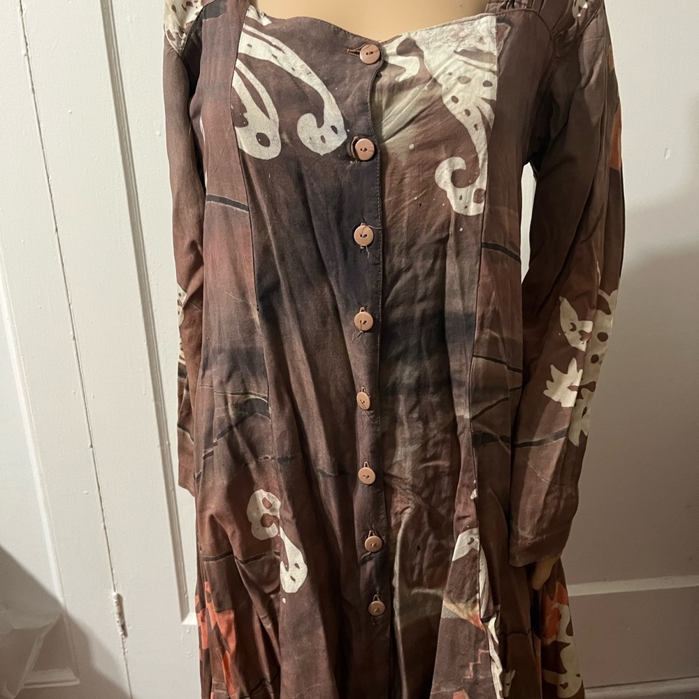 Vintage Bruder batik Indonesian Boho Dress.
Wear loose or belted